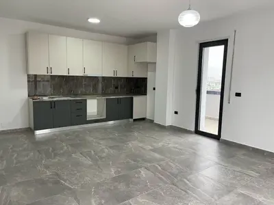 Apartament 2+1 në shitje në Farmacia 10, Tiranë, 139 m². Foto 3 nga 4