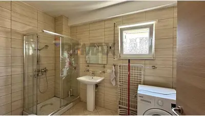 Apartament 1+1 me qera në Pazari i Ri, Tiranë, 65 m². Foto 7 nga 7