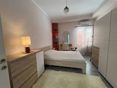 Apartament 2+1 me qera në Pizzeria LakeView, Tiranë, 105 m². Foto 4 nga 6