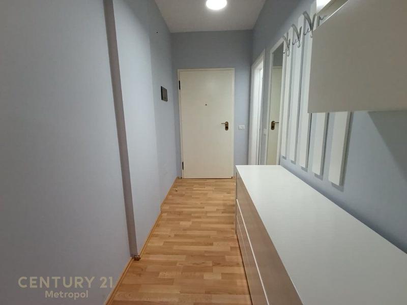 Apartament 2+1 me qera në Rruga Mujo Ulqinaku, Tiranë, 102 m². Foto 2 nga 7