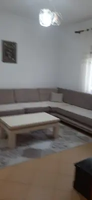 Appartamento 2+1 in affitto a Frigoriferi, Tirana, 100 m². Foto 2 di 6