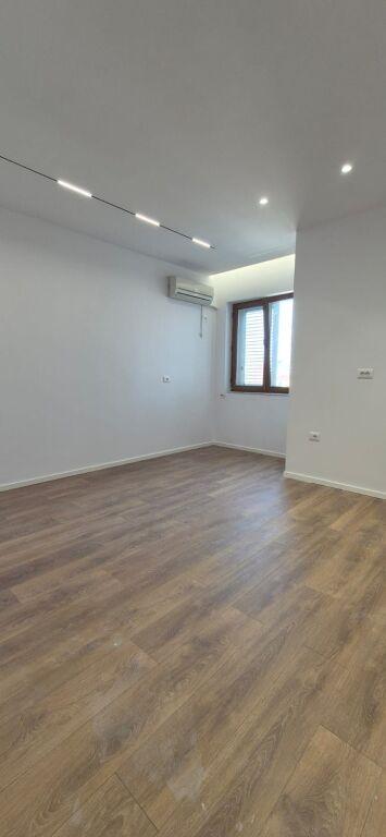 Apartament 2+1 në shitje në Rruga Fadil Bodinaku, Tiranë, 86 m²