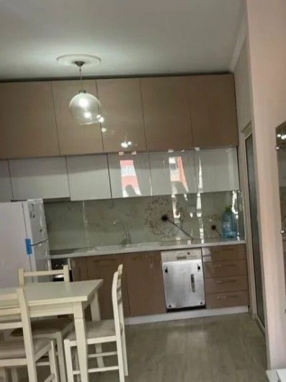 Apartment 1+1 for rent in Astir, Tirana, 60 m². Photo 1 of 3