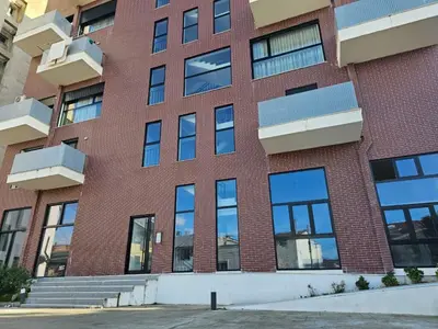 Negozio in vendita a Jordan Misja, Tirana, 69 m². Foto 1 di 6