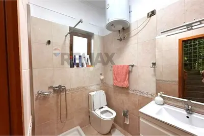 Villa for rent in Fresku, Tirana, 1,000 m². Photo 7 of 12