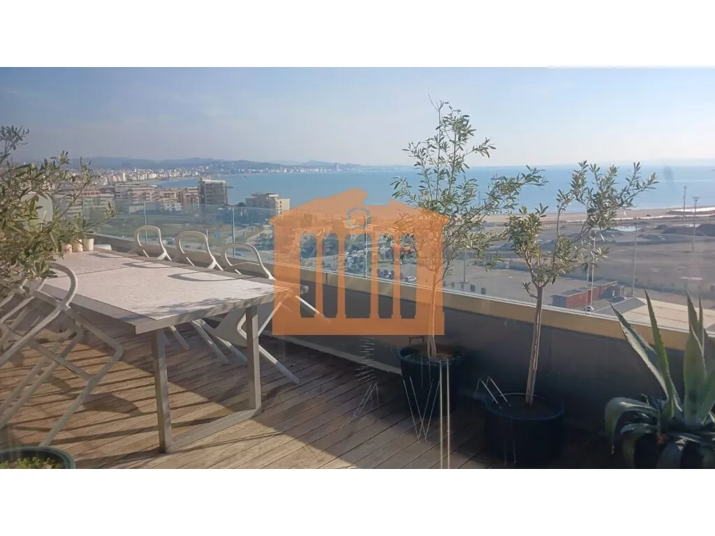 Duplex in vendita a Rruga Adria, Durazzo, 565 m². Foto 1 di 12