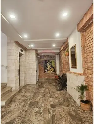 Zyrë me qera në Rruga Papa Gjon Pali II, Tiranë, 75 m². Foto 1 nga 5