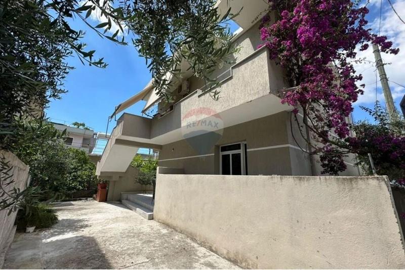 Shtëpi private në shitje në Rruga Haxhi Xhyherri, Vlorë, 200 m². Foto 6 nga 8