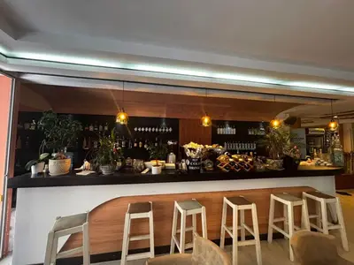 Commercial space for rent in Rruga Hysen Kertusha, Durrës, 120 m². Photo 5 of 12