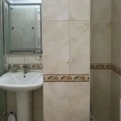 Apartament 1+1 me qera në Rruga Him Kolli, Tiranë, 70 m². Foto 4 nga 4
