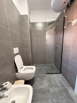 Apartament 2+1 me qera në Stadiumi Niko Dovana, Durrës, 80 m². Foto 9 nga 12