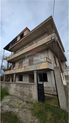 Apartment 2+1 for sale in Rruga e re, Vlorë, 407 m². Photo 2 of 9