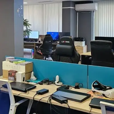 Ufficio in affitto a Sheshi Willson, Tirana, 200 m². Foto 2 di 6