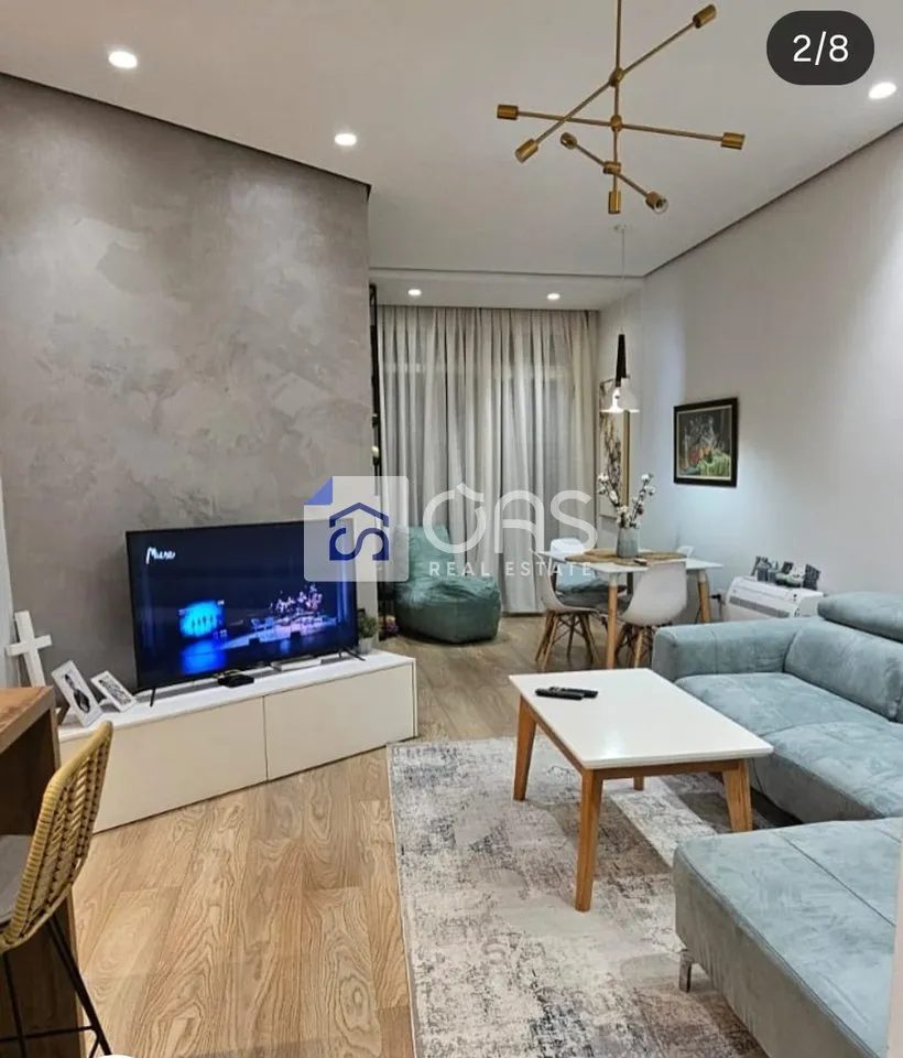 Apartament 1+1 me qera në Kopshti Botanik, Tiranë, 68 m². Foto 1 nga 8