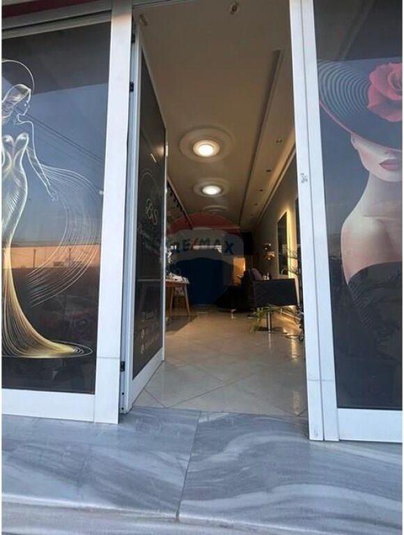 Shop for sale in Rruga Ali Demi, Vlorë, 38 m²