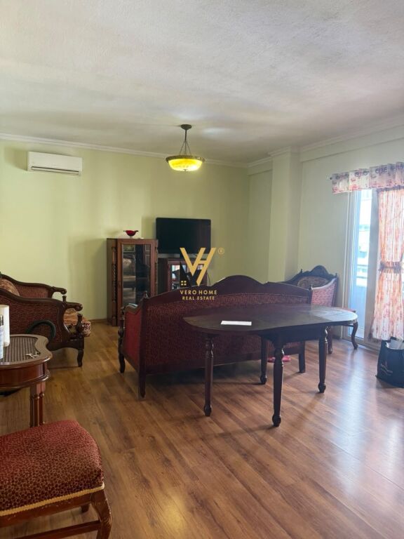 Apartament 2+1 me qera në Rruga Xhanfize Keko, Tiranë, 100 m². Foto 1 nga 3