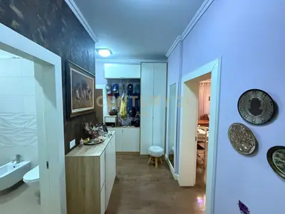 Apartament 2+1 në shitje në Globe, Tiranë, 81 m². Foto 7 nga 8