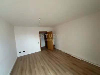 Apartment 2+1 for sale in Tregu i Fruta-Perimeve, Durrës, 90 m². Photo 2 of 10