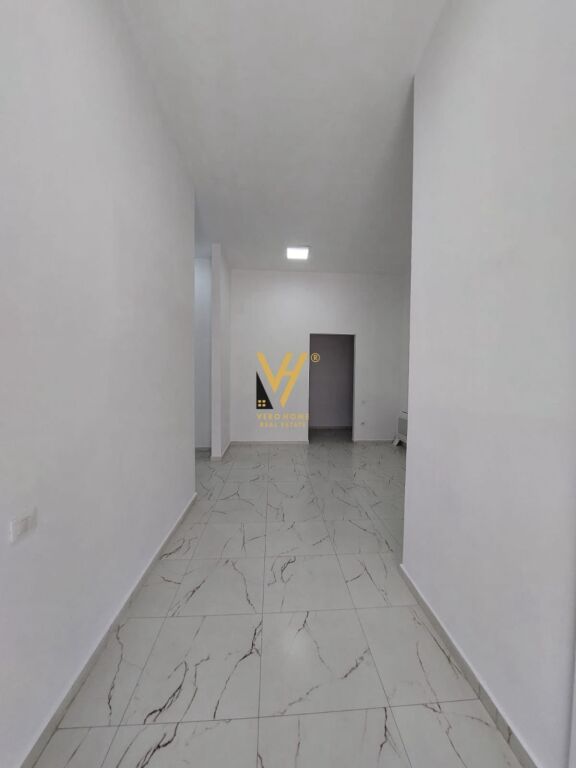 Apartament 2+1 me qera në Donika Center, Tiranë, 90 m². Foto 2 nga 3