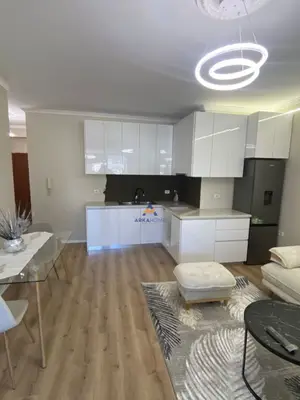 Apartament 1+1 me qera në Stacioni i Trenit, Tiranë, 70 m². Foto 2 nga 6