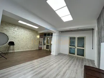 Commercial space for rent in Rruga Dalip Peza, Durrës, 60 m². Photo 3 of 7