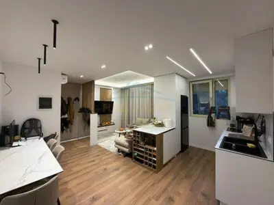 Apartament 2+1 në shitje në Shkozë, Tiranë, 74 m². Foto 3 nga 12
