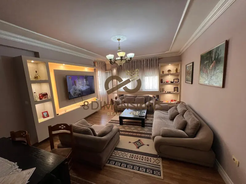 Apartament 3+1 në shitje në Astir, Tiranë, 148 m²