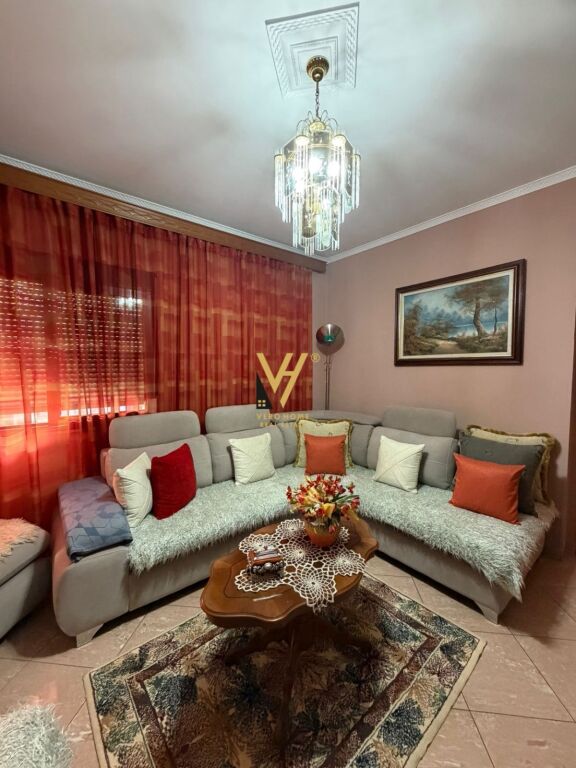 Apartament 3+1 me qera në Myslym Shyri, Tiranë, 110 m². Foto 3 nga 3