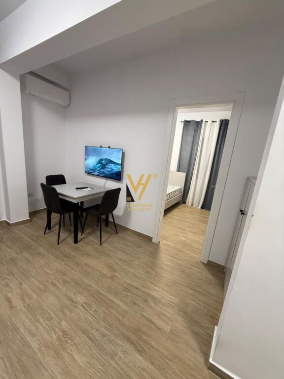 Apartament 1+1 me qera në Rruga 5 Maji, Tiranë, 50 m². Foto 3 nga 3