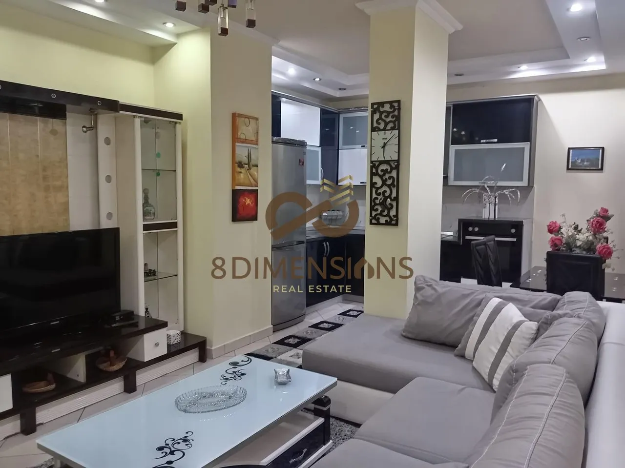 Appartamento 2+1 in affitto a Rruga e Kavajës, Tirana, 112 m². Foto 1 di 9