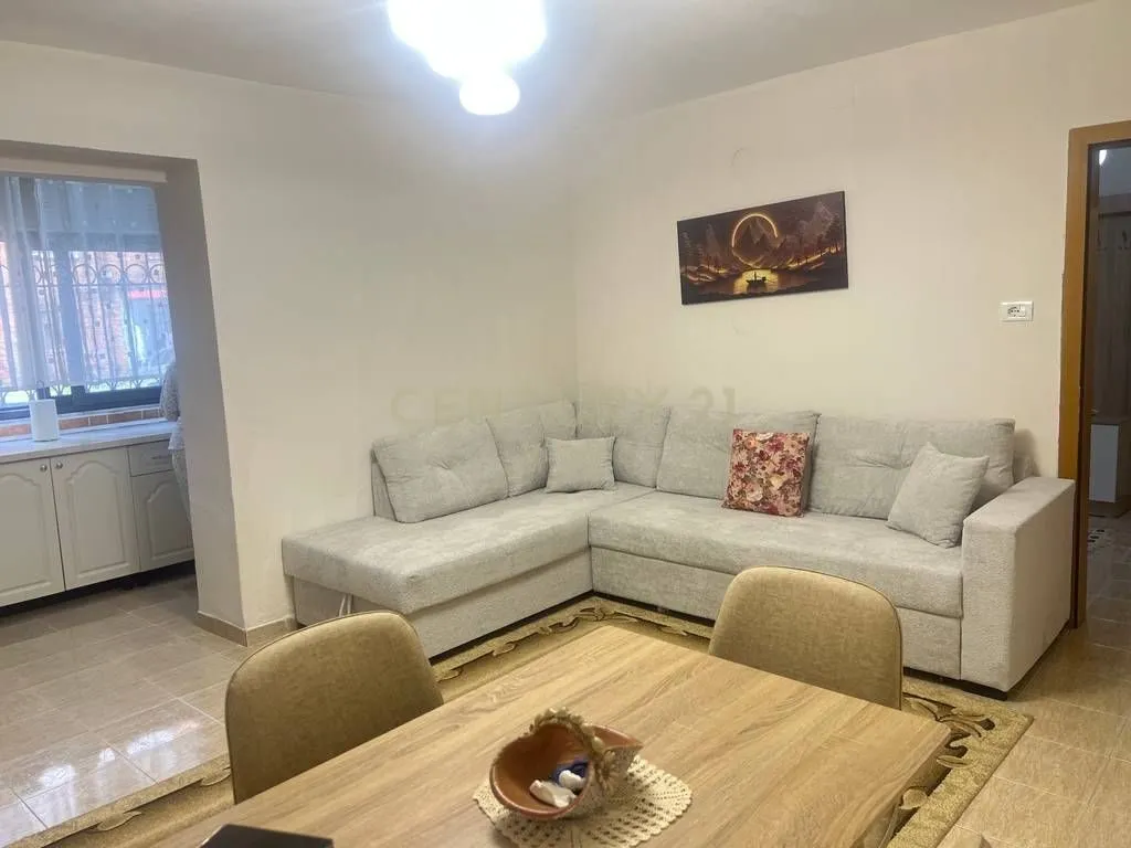 Apartment 1+1 for sale in Rruga Cakej, Shkodër, 70 m². Photo 1 of 5