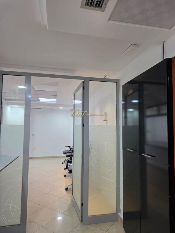 Zyrë me qera në Bulevardi Deshmoret e Kombit, Tiranë, 93 m². Foto 5 nga 5