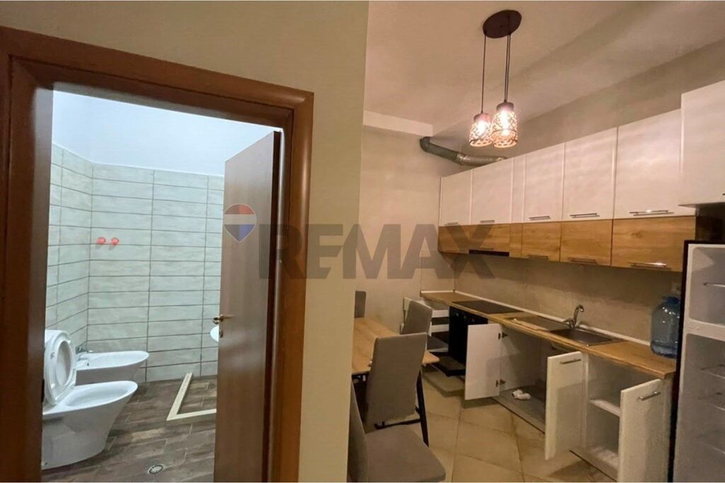 Apartment for sale in Fresku, Tirana, 90 m². Photo 3 of 3