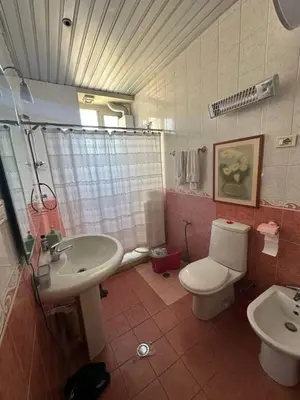 Appartamento 2+1 in affitto a Rruga Fortuzi, Tirana, 120 m². Foto 7 di 8
