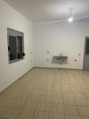 Negozio in affitto a Kamza, 30 m². Foto 2 di 3