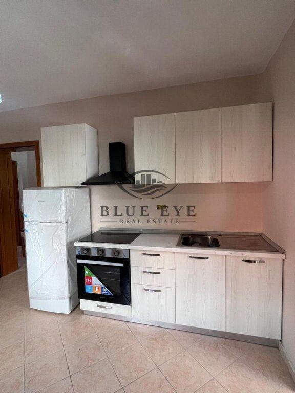 Apartment 2+1 for rent in Muzeu i Dëshmorëve dhe Salla e Relikeve të Luftës, Durrës, 70 m²