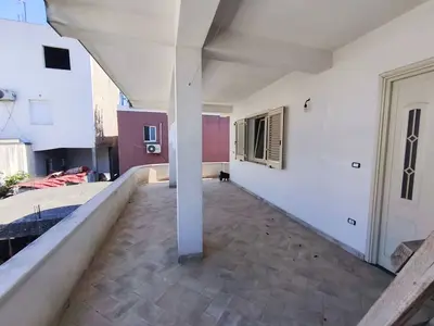 Appartamento 2+1 in affitto a Stacioni i Trenit, Durazzo, 80 m². Foto 6 di 7