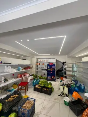 Dyqan me qera në Rruga Jahja Ballhysa, Durrës, 140 m². Foto 7 nga 9