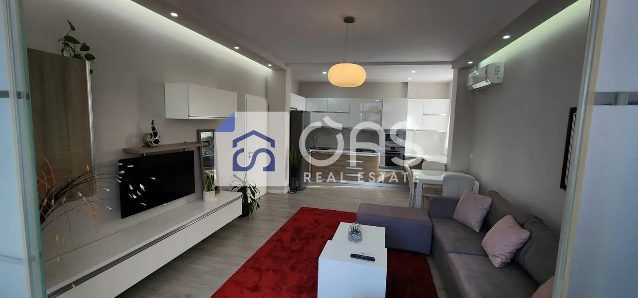 Apartament 1+1 me qera në Myslym Shyri, Tiranë, 78 m². Foto 1 nga 5