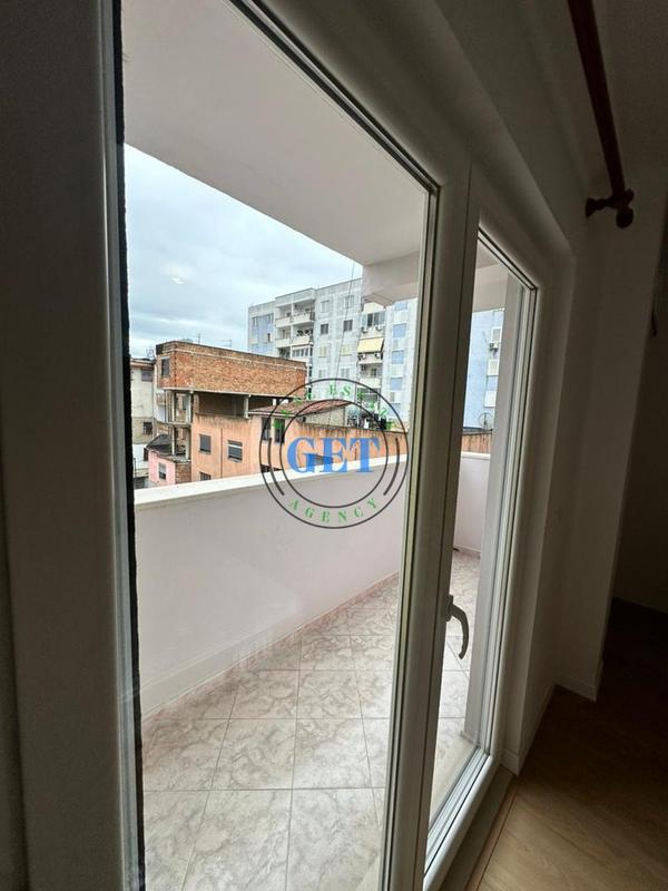 Apartament 3+1 në shitje në Tregu i Fruta-Perimeve, Durrës, 120 m². Foto 9 nga 12