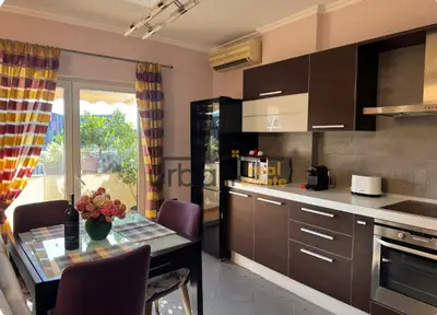 Apartament 2+1 me qera në Stadiumi Arena, Tiranë, 96 m². Foto 3 nga 9