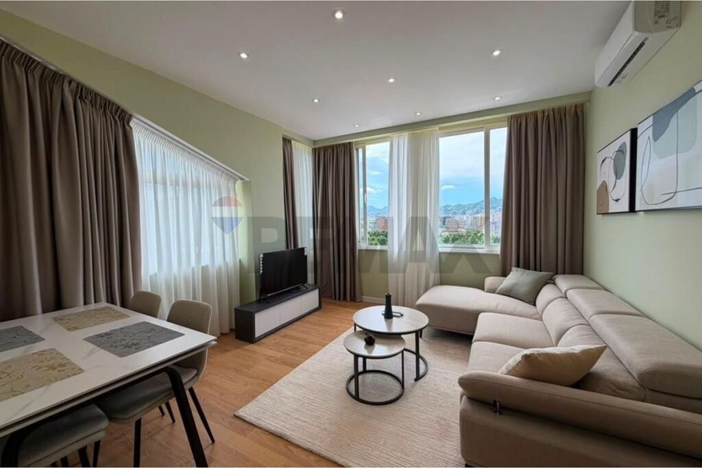 Apartment for sale in Myslym Shyri, Tirana, 70 m². Photo 1 of 3