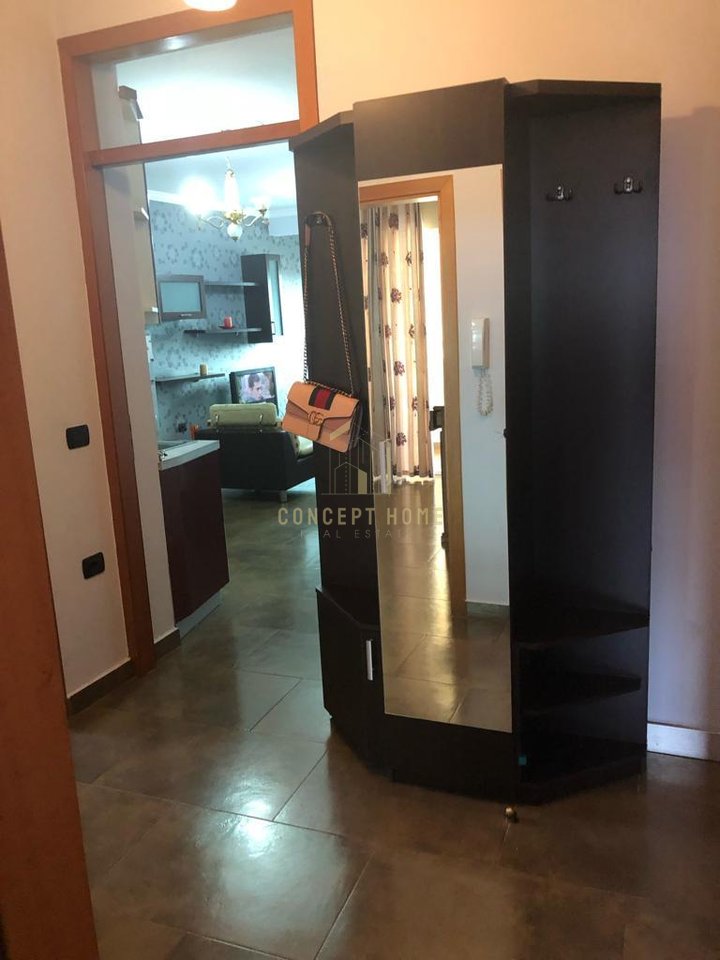 Appartamento 2+1 in affitto a Rruga e Dibrës, Tirana, 90 m². Foto 2 di 3