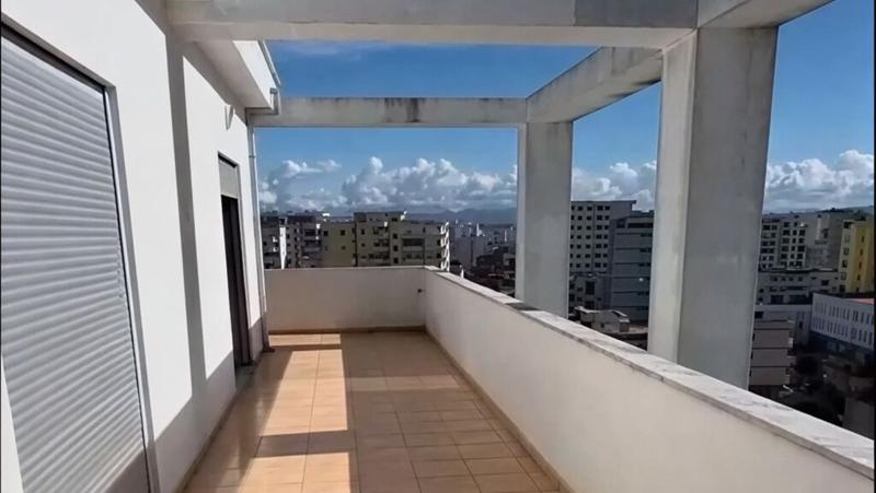 Appartamento in vendita a Rruga Prokop Meksi, Durazzo, 160 m²