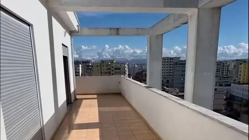 Appartamento in vendita a Rruga Prokop Meksi, Durazzo, 160 m²