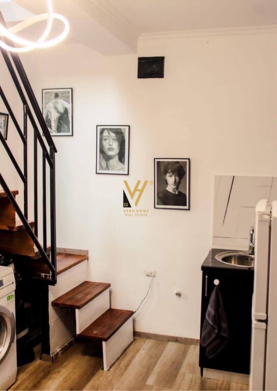 Dupleks 1+1 me qera në Rruga e Barrikadave, Tiranë, 65 m². Foto 2 nga 3