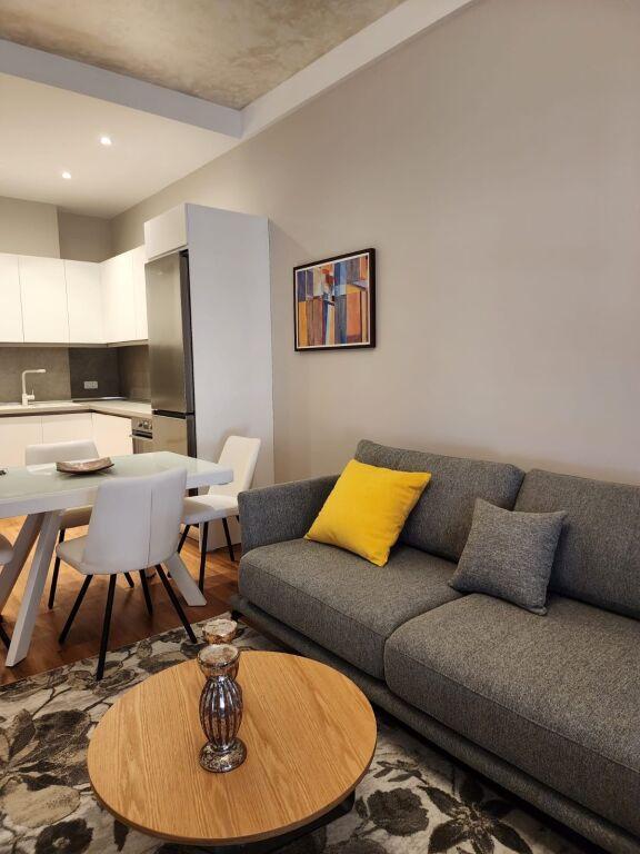 Apartament 1+1 me qera në Kompleksi Delijorgji, Tiranë, 76 m². Foto 7 nga 7
