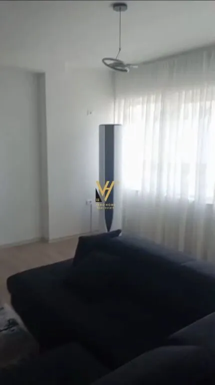 Apartament 2+1 në shitje në Rruga Dëshmorët e Pojskës, Pogradec, 210 m². Foto 1 nga 4