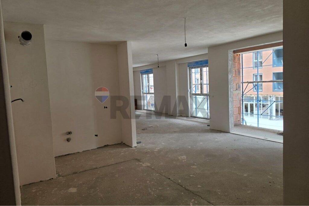 Ufficio in vendita a Bulevardi i Ri, Tirana, 106 m². Foto 3 di 3