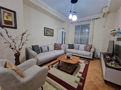 Appartamento 2+1 in affitto a Shallvaret, Tirana, 100 m². Foto 2 di 8